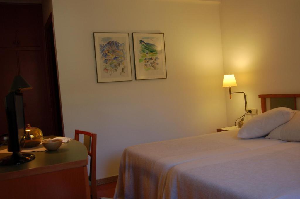 Hotel Vall Ferrera Areu Luaran gambar